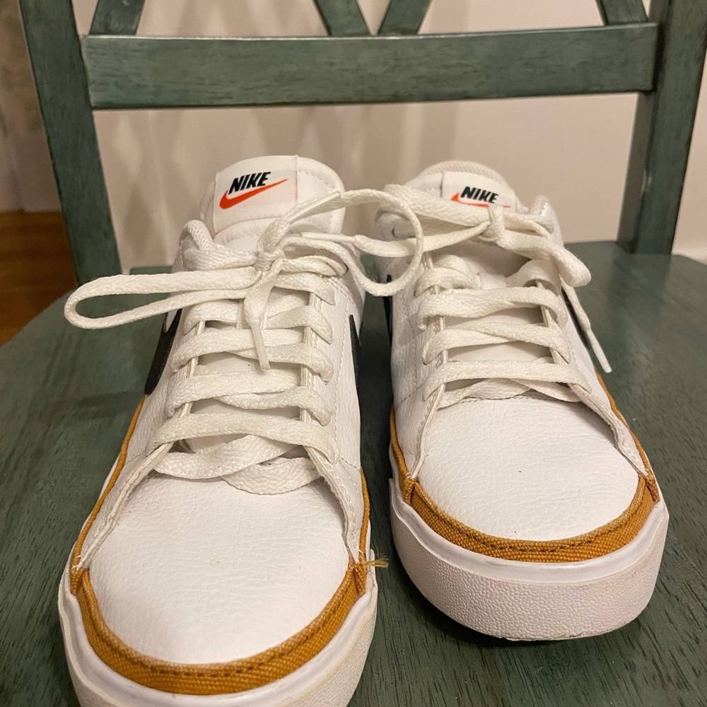 Nike Sneakers - Picture 2 of 10